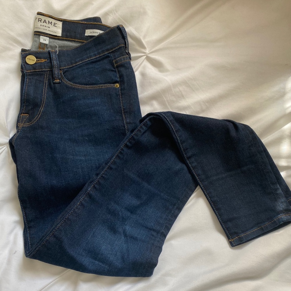 FRAME dark wash skinny jeans